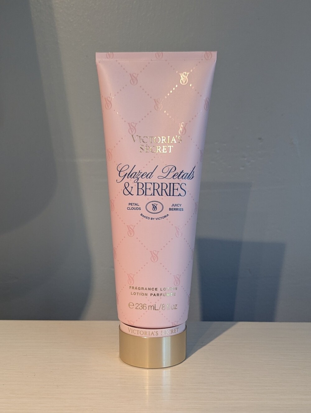 Victoria's Secret Pink Glazed Petals & Berries Fragrance Lotion